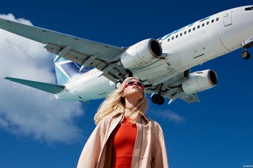 Girl-and-Plane-1920×1080-016