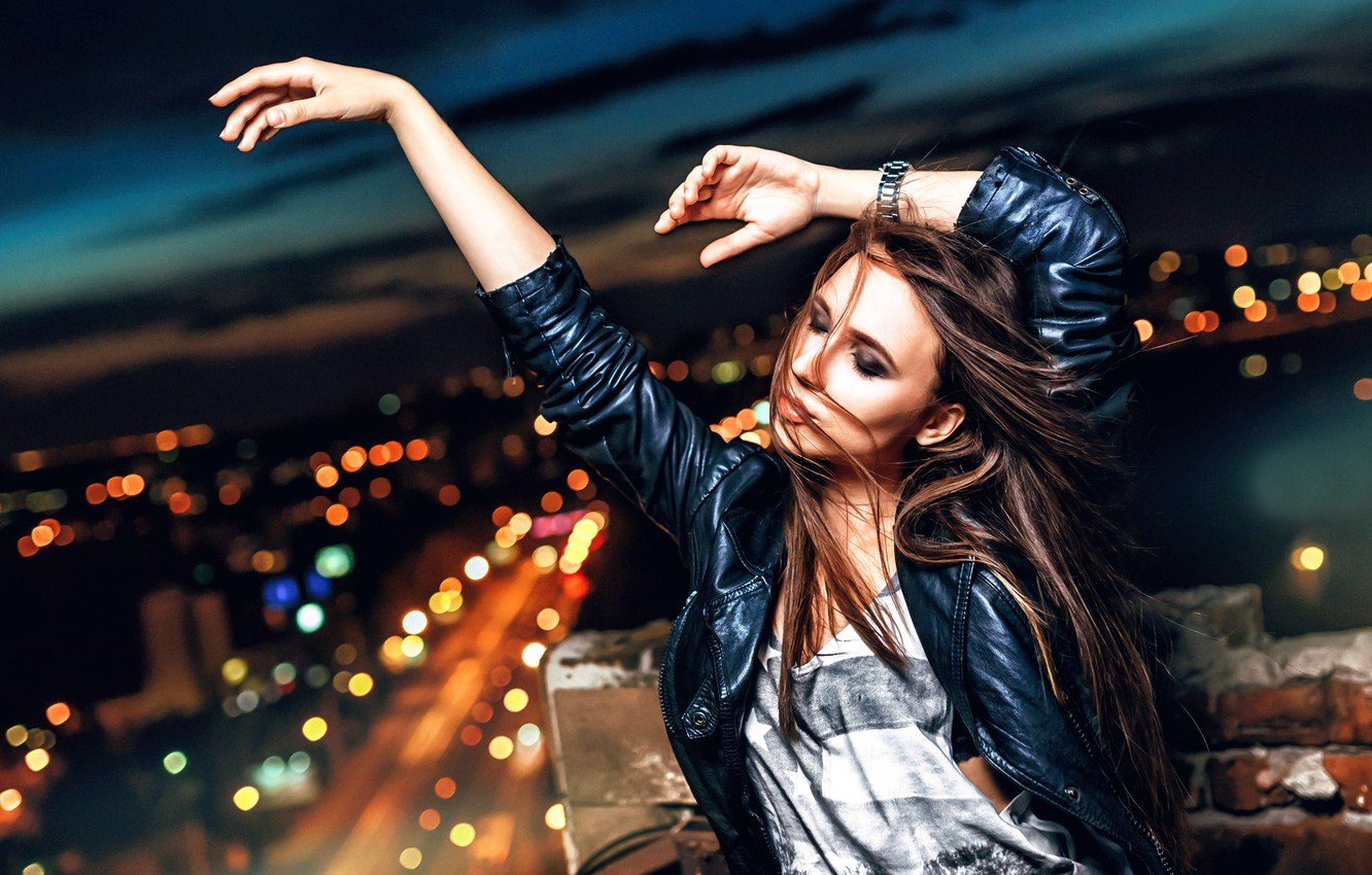 devushka-nochnoi-gorod-tanets Высокооплачиваемая вакансия