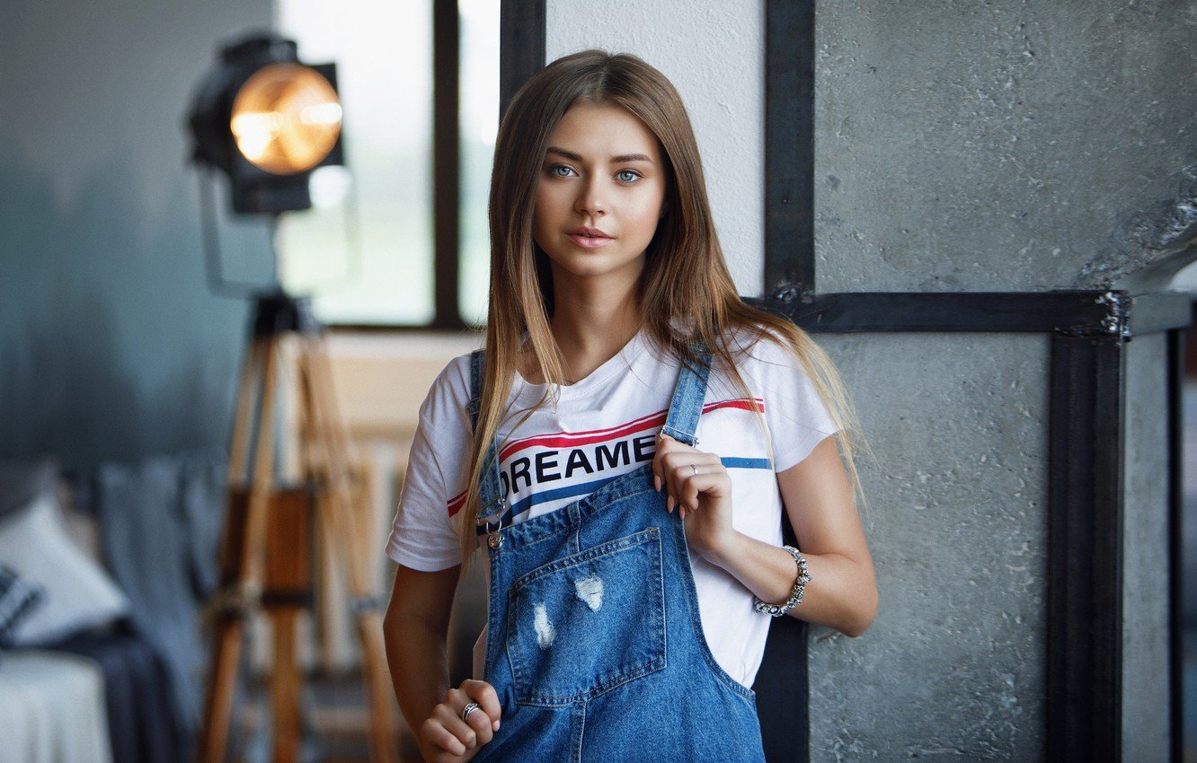 sergei-potulnyi-polina-kostiuk-devushka-vzgliad-krasivaia-vo Высокооплачиваемая вакансия