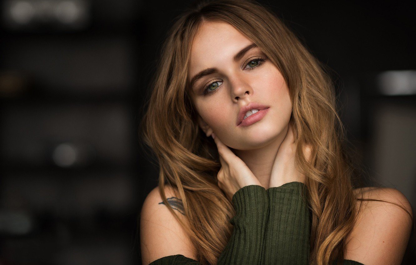 vzgliad-rusaia-litso-milaia-anastasiia-shcheglova-volosy-kra Высокооплачиваемая вакансия